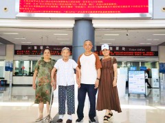 喻镇荣：陪老娘逛匡庐